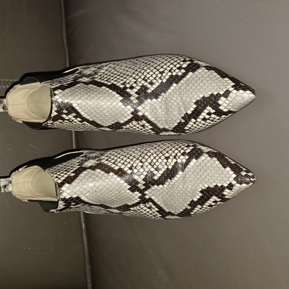 Bruno Magli Booties - Picture 1 of 9